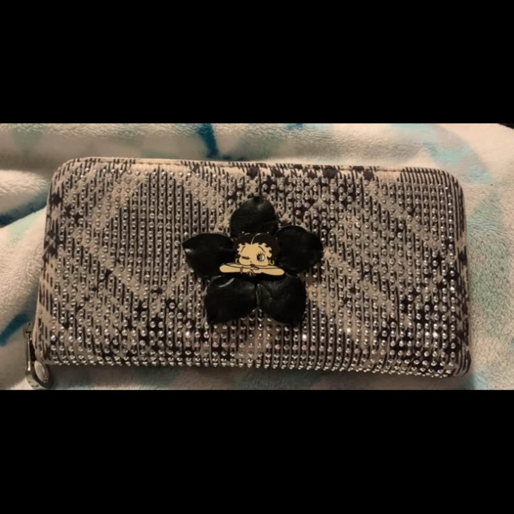 💋Handcrafted Betty Boop wallet 🥰